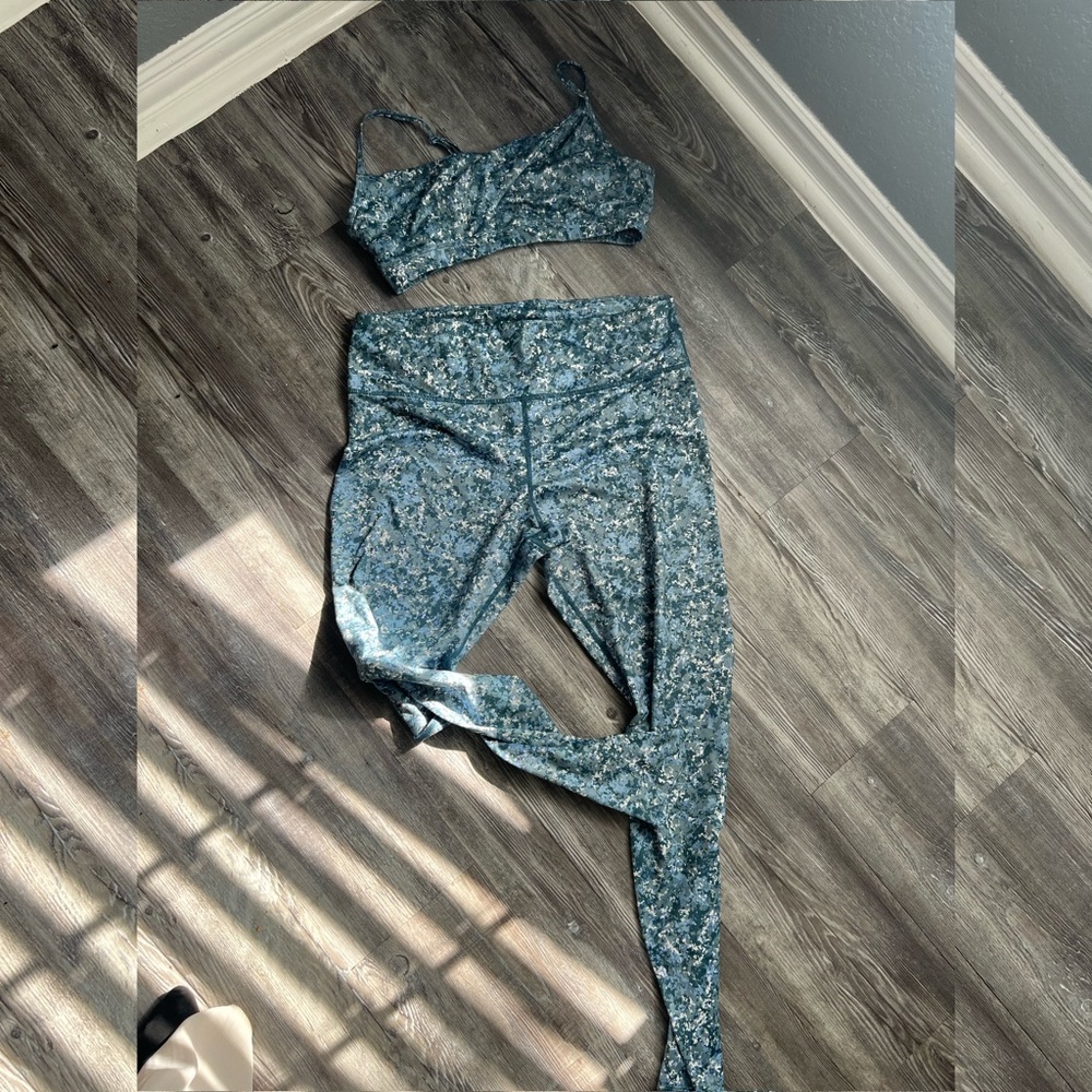 Workout Set - Picture 2 of 5